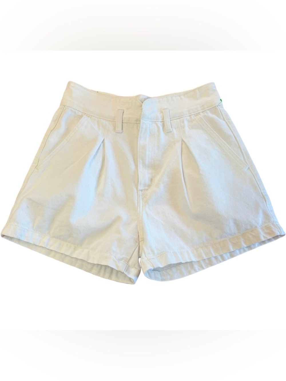 Levi’s White High Rise Pleated Denim Shorts Size 27 Water<Less